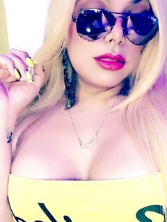 XxxBlondiexxX Porn Pic 2