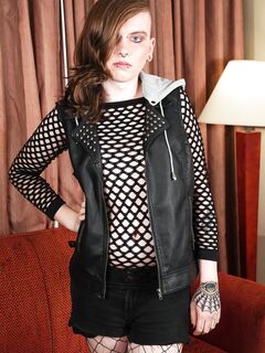 Femout Femout Newbie Skylar Adams