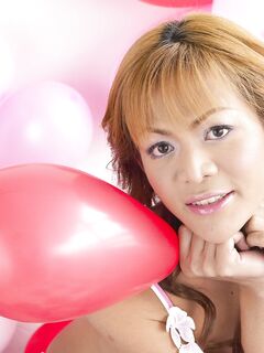 MoMo - Balloon Butthole